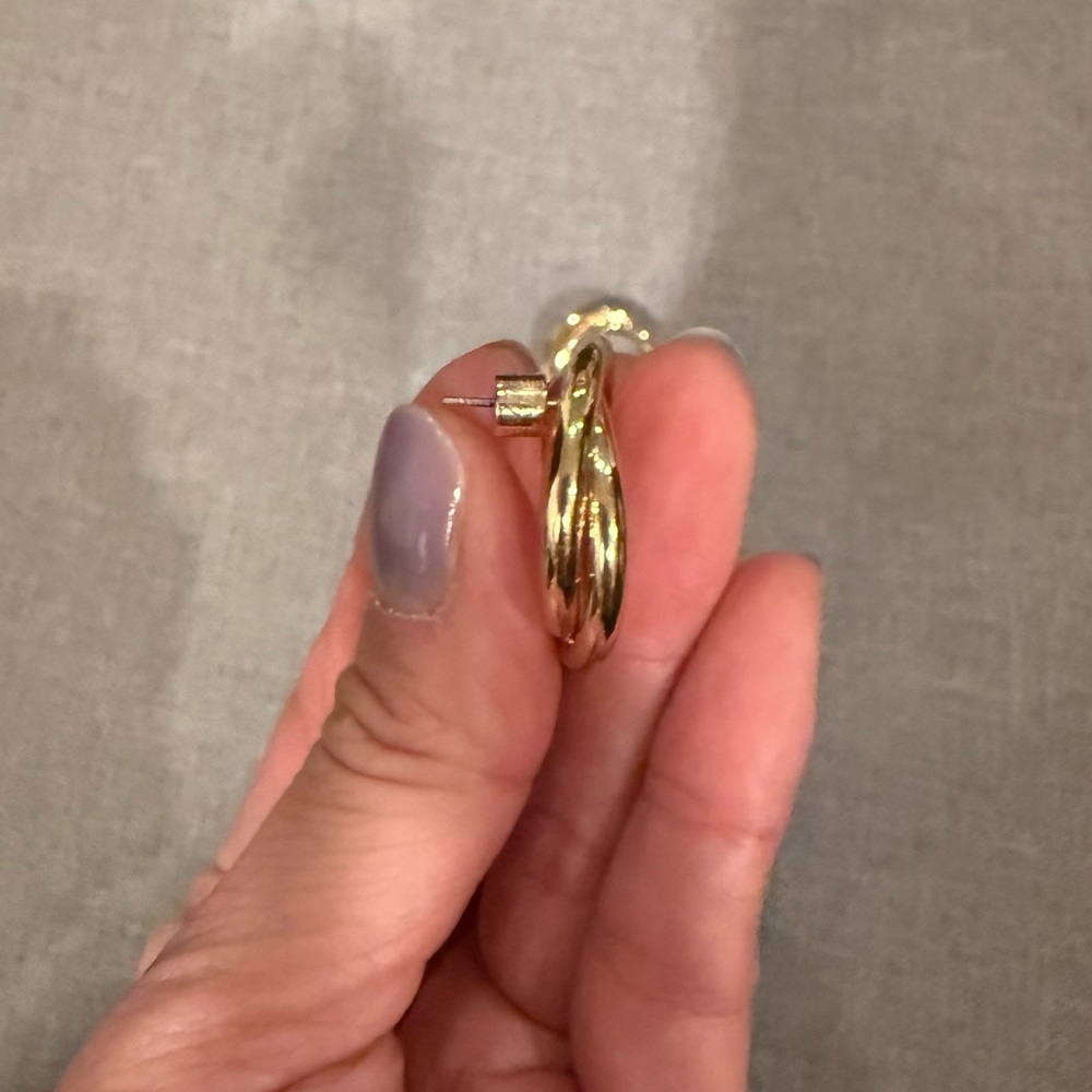 Mango Interlocking Circular Earrings In Gold - image 4